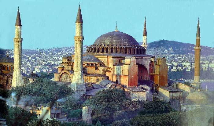 Istanbul-Hagia-Sophia.jpg